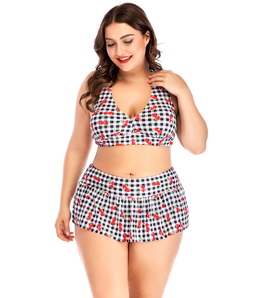 Plus Size Strawberry and Plaid Skirted Two Piece Swimsuit